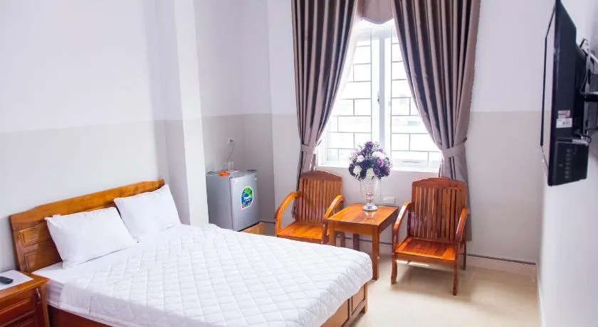 Hoang Thinh Hotel - Image 1