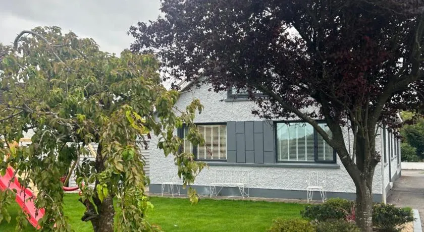 Natonia House - Image 1