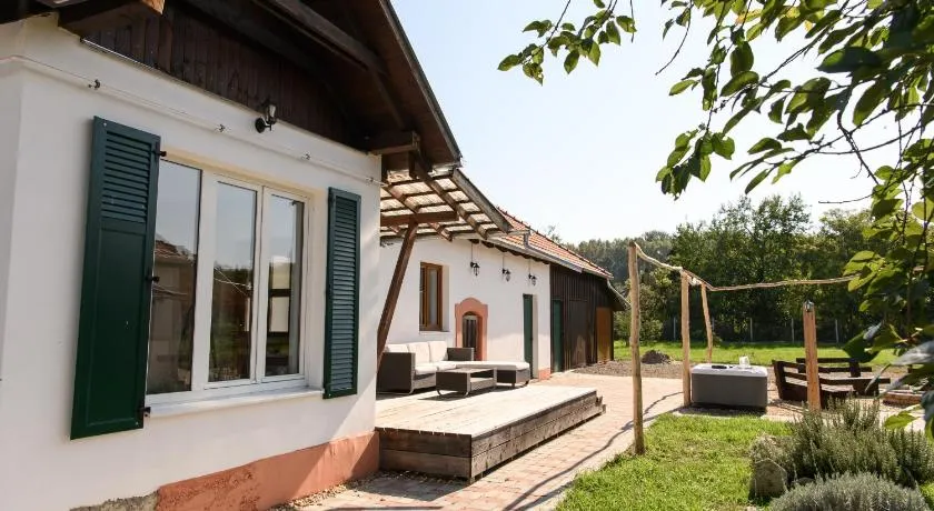 Tiszatardos Vendégházak - Apartmanok Tokaj és a Tisza közelében - Image 1