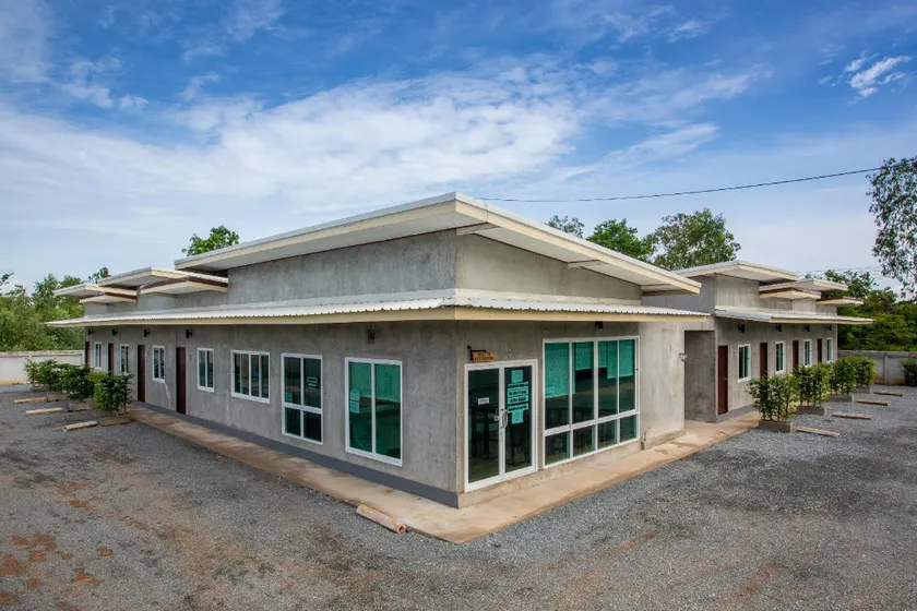 Sun Resort - Image 1