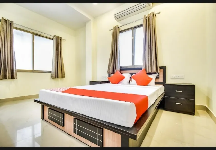 Silver Key Suites - Image 1