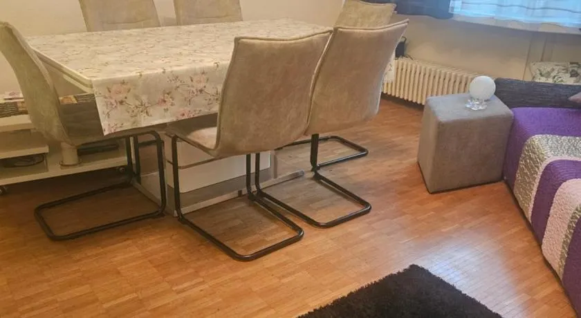 3 und halb zimmer Wohnung Birsfelden - Image 1
