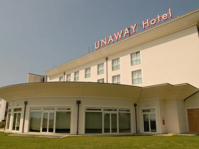 UNA HOTELS Cesena Nord - Image 1