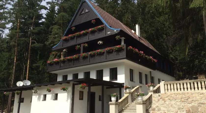 Hunting Lodge Vitkov - Image 1