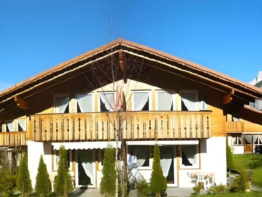 Alpen Chalet - Image 1