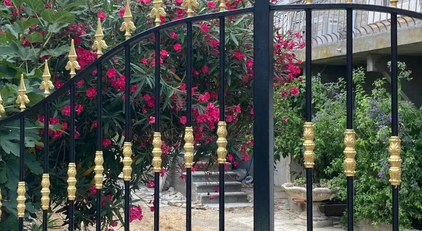 CheRiedel Bed & Breakfast & Art Gallery - Image 1