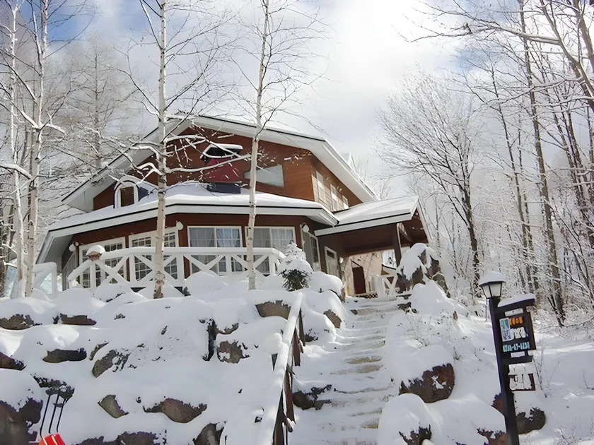 Inn of Four Seasons Subaru - Image 1