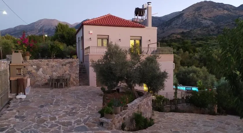 "Villa Kastania" Melidoni, Chania, Crete - Image 1