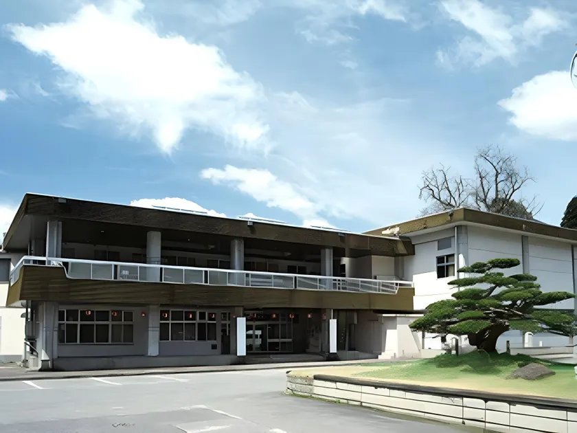 Tsukimigaoka Chomin Center - Image 1