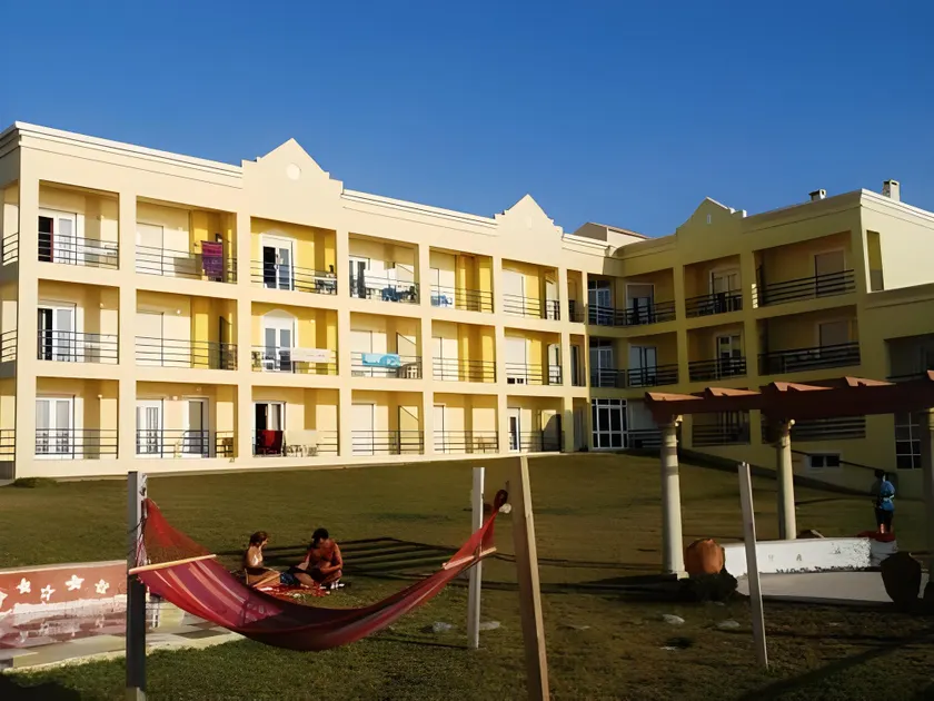 Hotel Apartamento Praia Azul - Image 1