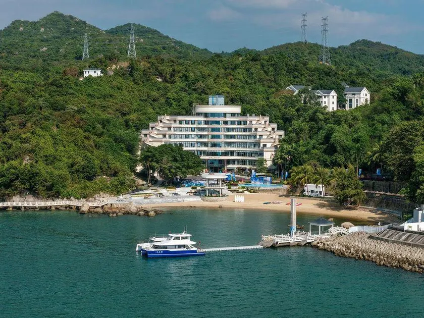 Shenzhen Wuzhou Mountain and Sea Bay Hotel（YunHai Angel Bay Store） - Image 1
