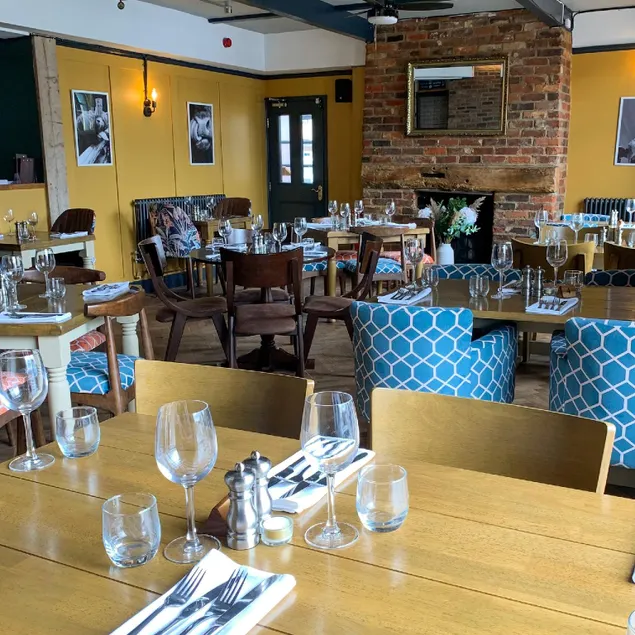 The Kings Head Inn, Home of The Acle Steak - Image 1