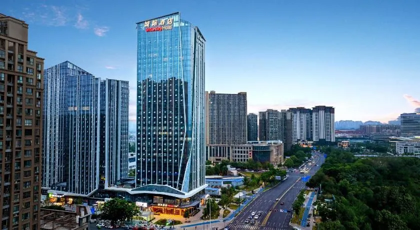 成都新会展中和城际酒店 - Image 1