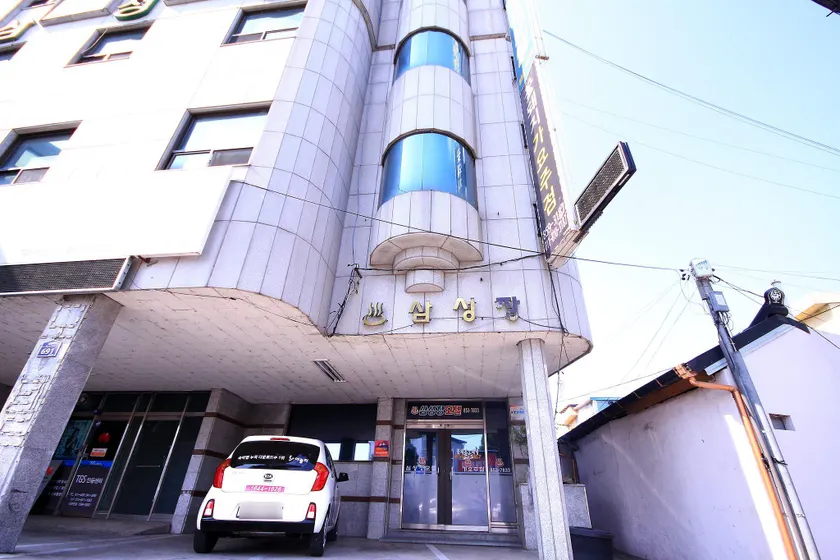 Andong Samsung - Image 1