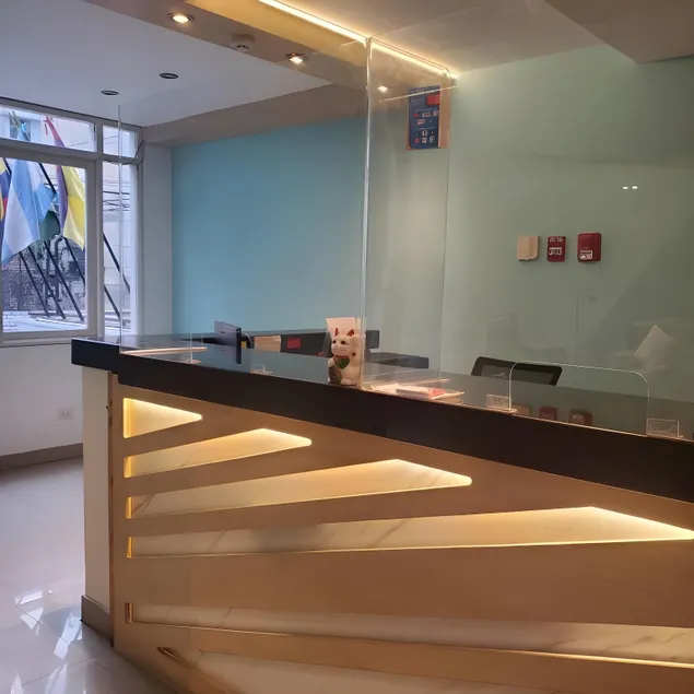 Hotel Carmelo Miraflores - Image 1