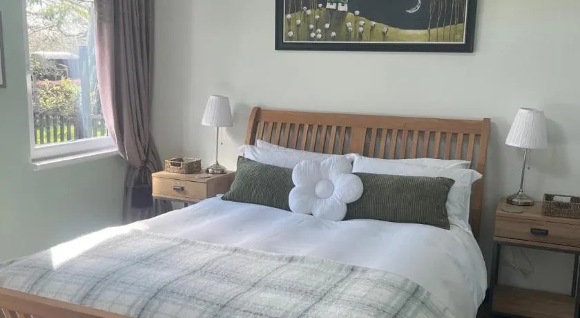 The Snuggery Broadclyst - Image 1
