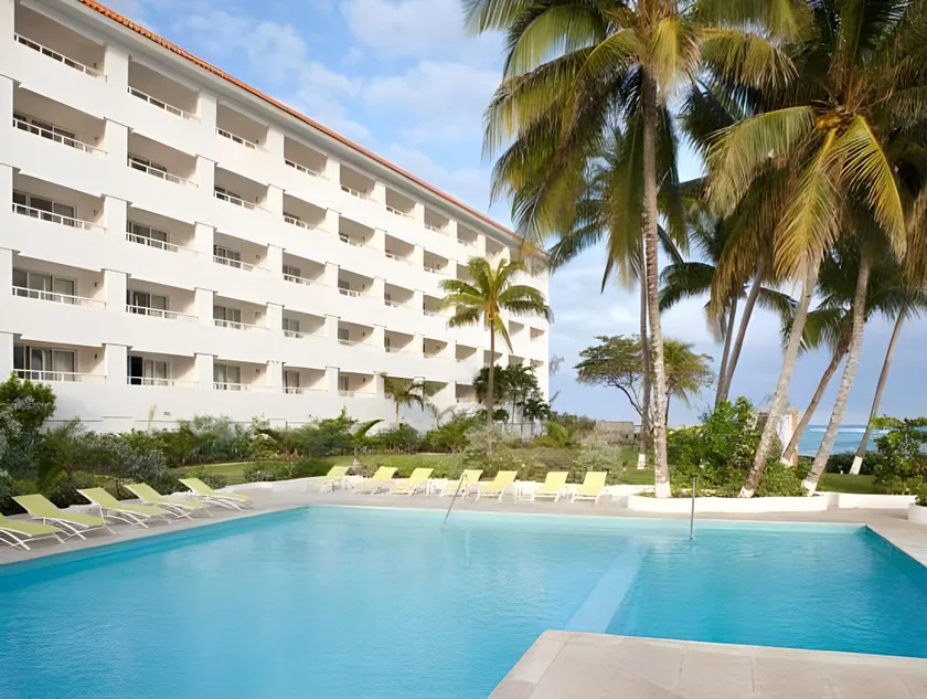 Couples Tower Isle - Image 1
