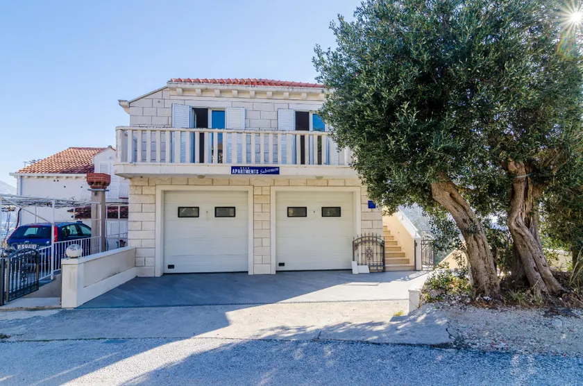 Apartments Subrenum - Image 1