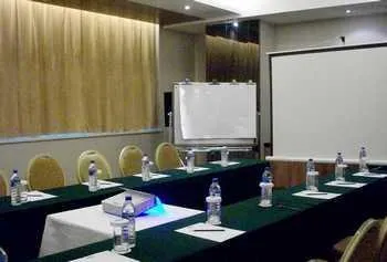 Holiday Inn Harbin City Centre - Image 1