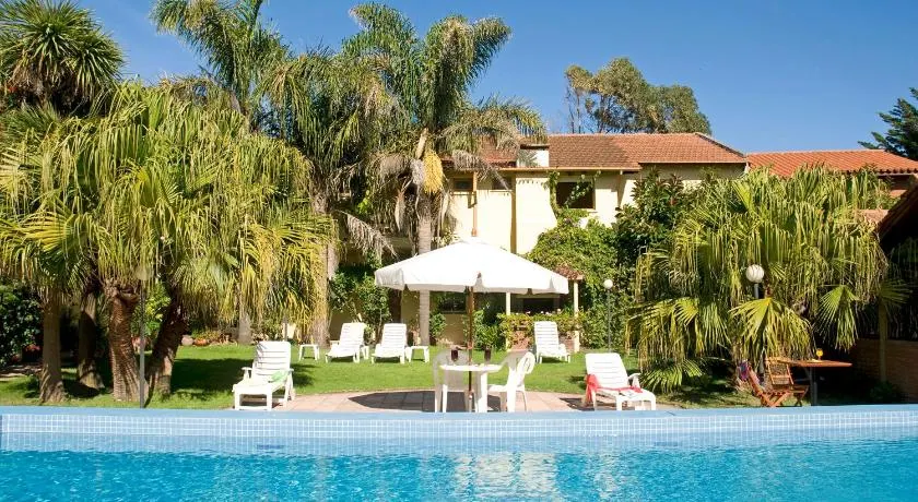 Hotel Riviera - Image 1