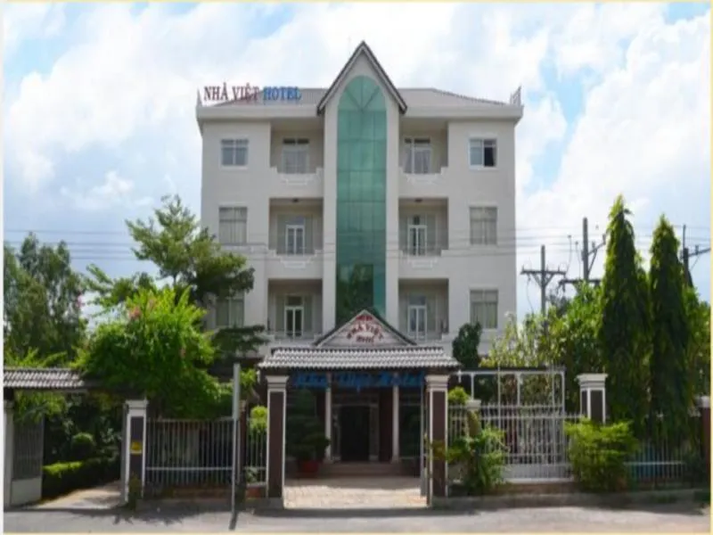 Nha Viet Hotel - Image 1