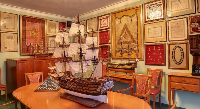 Pension Masonic House - Image 1