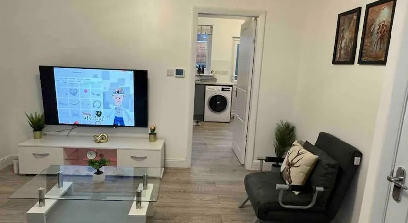 The Ideal Spacious Home - Image 1