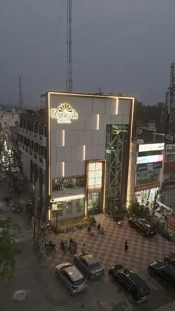 Hotel Raunak - Image 1