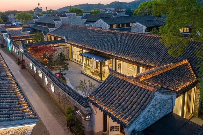 Xiaoyincicheng Shiba Flower Room B&B - Image 1