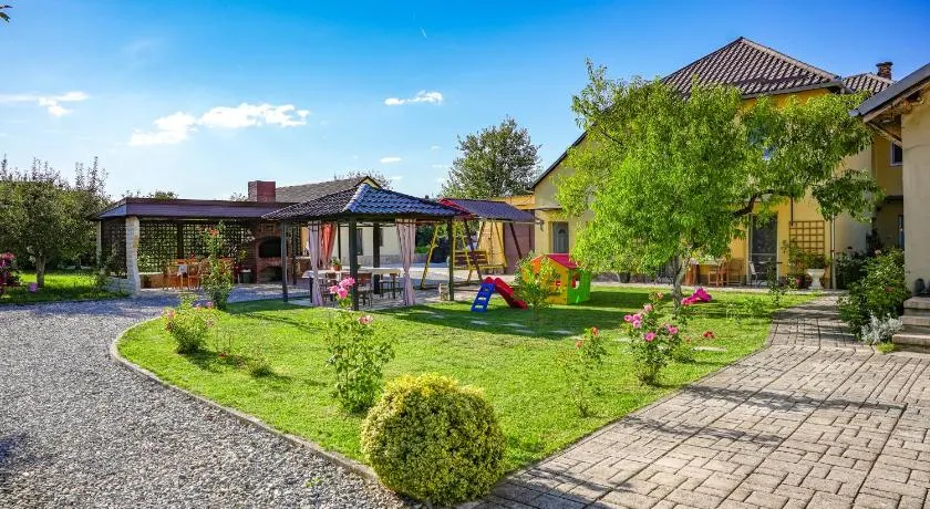 Casa Anca Hațeg - Image 1
