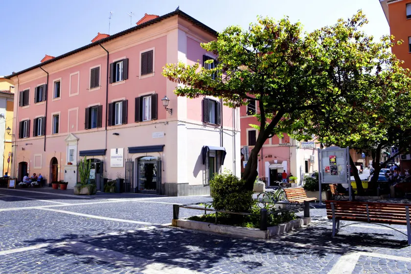 B&B Piazza Fratti - Image 1