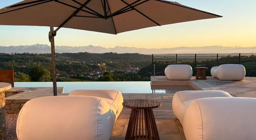 In Langa Relais - Image 1