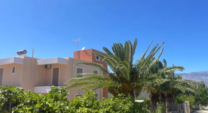 Eirini's Home Peaceful Hilltop Escape in Crete - Image 1