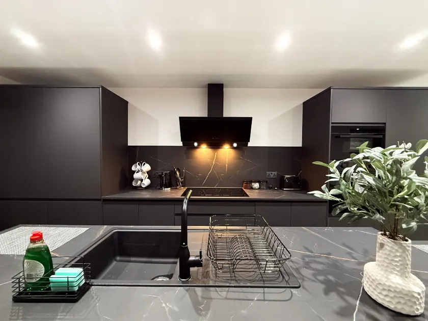 Santi House - Image 1