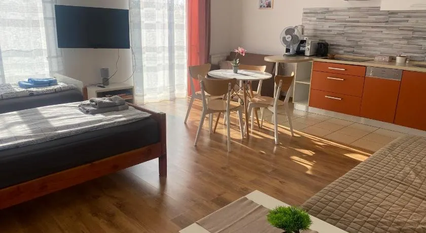 Apartament Bażantowo typu studio z parkingiem - Image 1