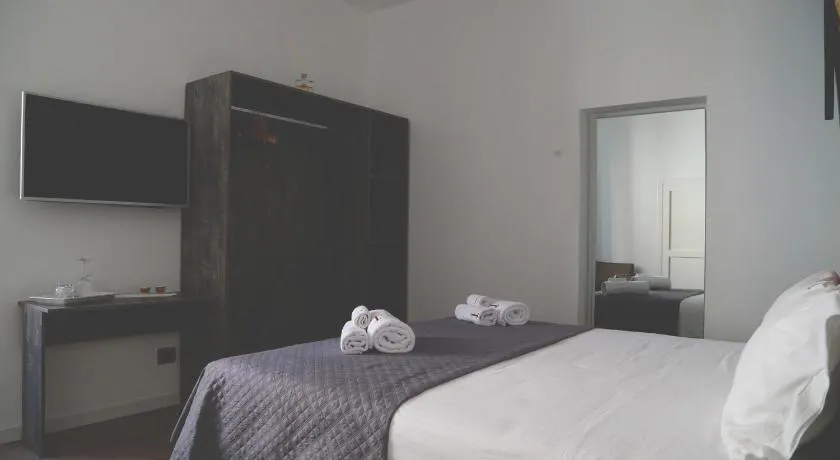 T rooms - Image 1