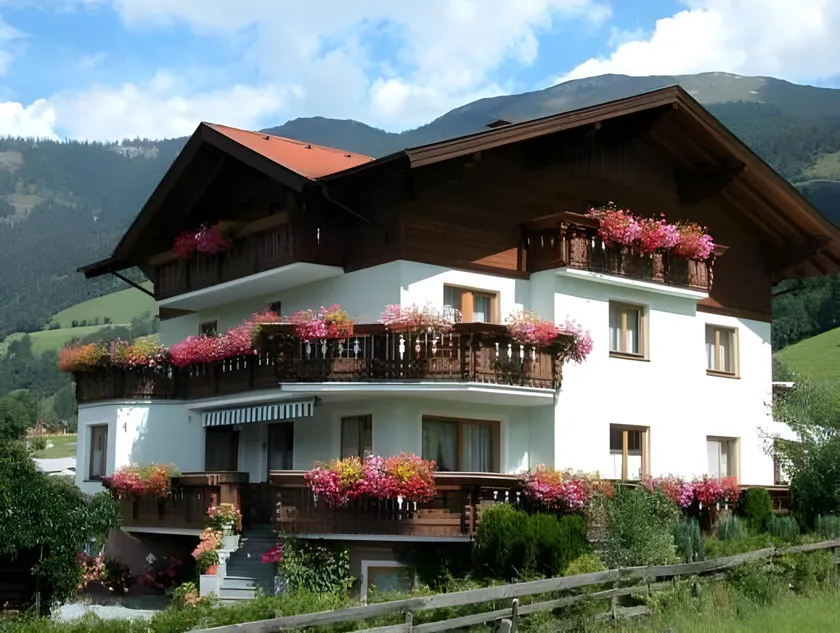Gästehaus Gratz - inklusive Eintritt in die Alpentherme - Image 1