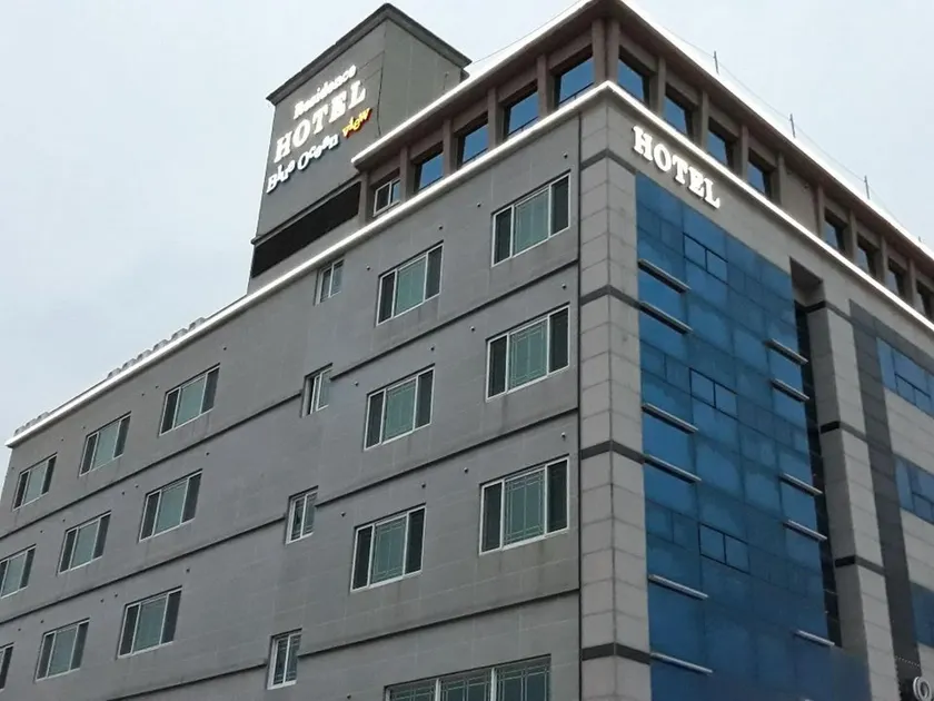 Residence Hotel Blue Ocean View - Image 1
