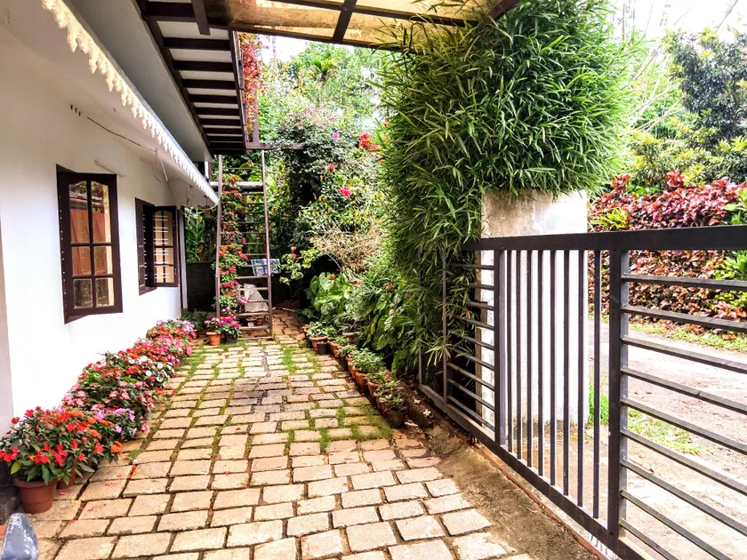 Munnar vintage homes - Image 1