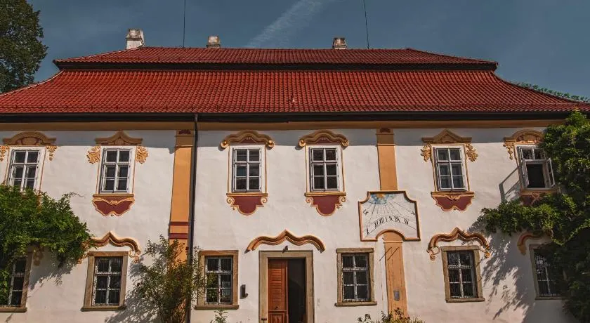 Zámeček Ostrov - Image 1