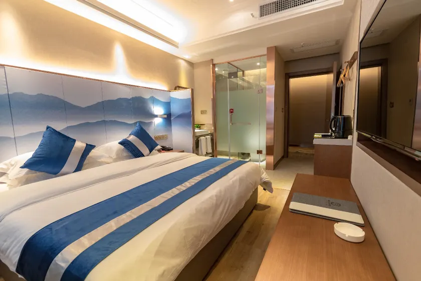 Kai Tian Hotel - Image 1