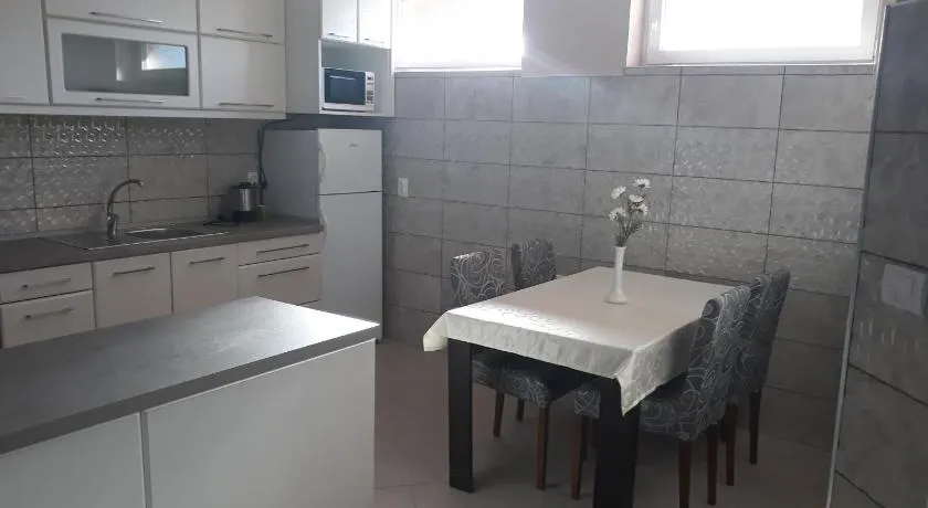 Andi Apartman - Image 1