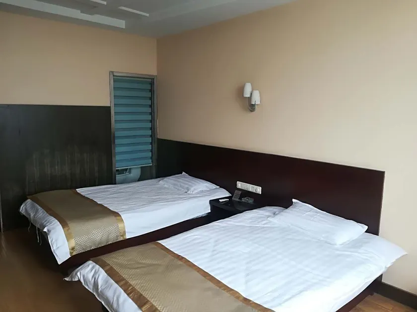 Yanggu Carnival Hotel - Image 1