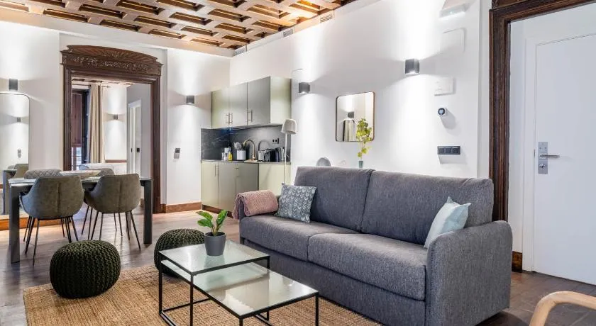 Limehome Vitoria Palacio de los Álava-Velasco - Image 1