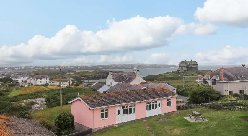 Maravillosa casa rural ideal para familias con jardín | Vistas a la playa | Cerca de la playa - Image 1