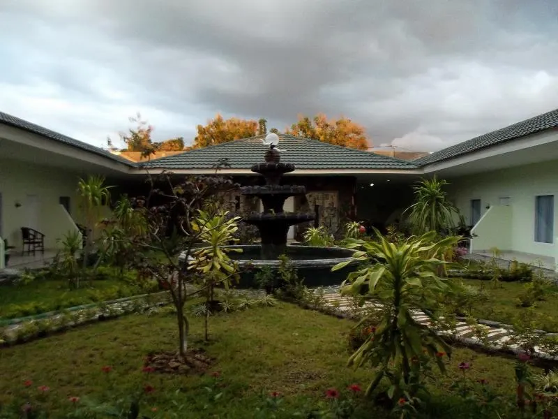 Komodo Boutique Hotel - Image 1