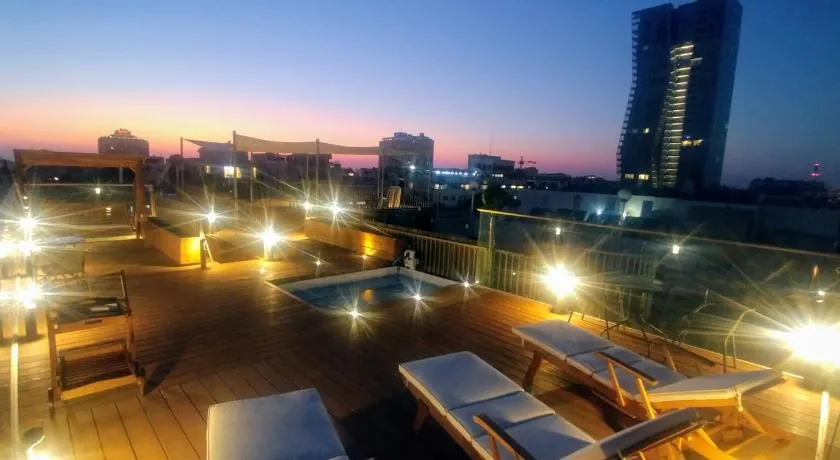 Dizengoff Penthouse Boutique Hostel - Image 1