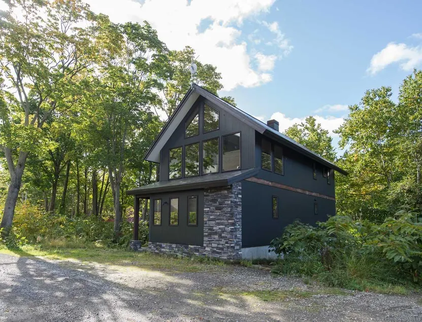 Moiwa Chalet Niseko - Image 1