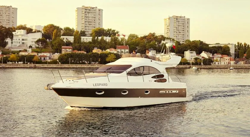 Homerez - Studio avec vue sur le lac à Porto - Image 1