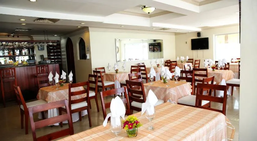 Hotel Los Jardines - Image 1